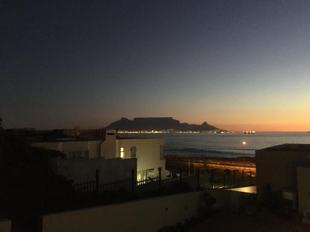 2Whitewaters Bloubergstrand Homestay מראה חיצוני תמונה